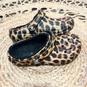 Fleece-Lined Cheetah Print Croc Slippers
